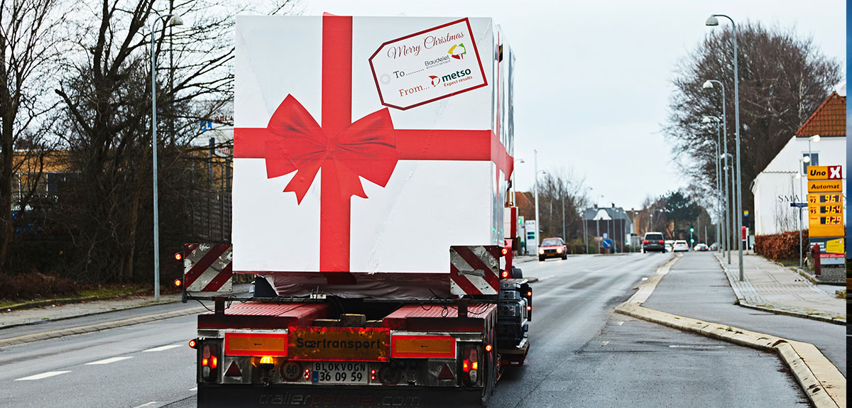 big_christmas_gift_truck_3_case_ricken